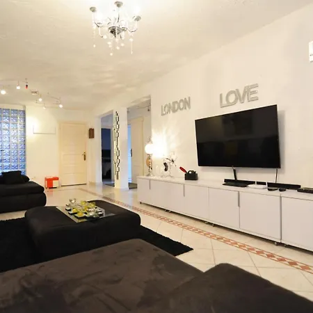 Casa Lounge شاليه *